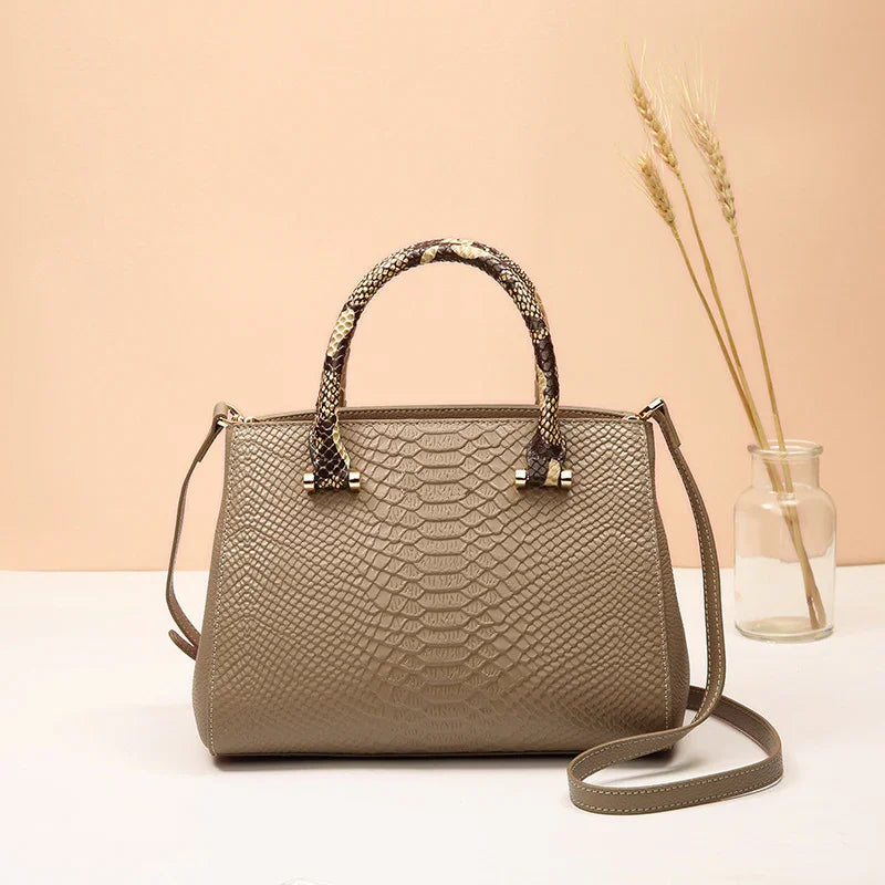 Top Layer Cowhide Leather Ladies Hand Bag