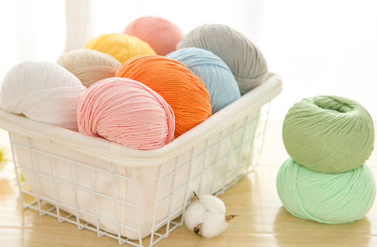 Hand-Knitted Woolen Shawl And Scarf In 20 Colors Into Wool Soft And Chunky Blended Knitting Yarn