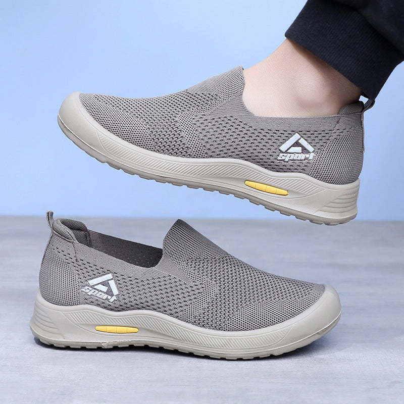 Comfortable and breathable thick soled sports shoes with soft soles for outdoor dad shoes