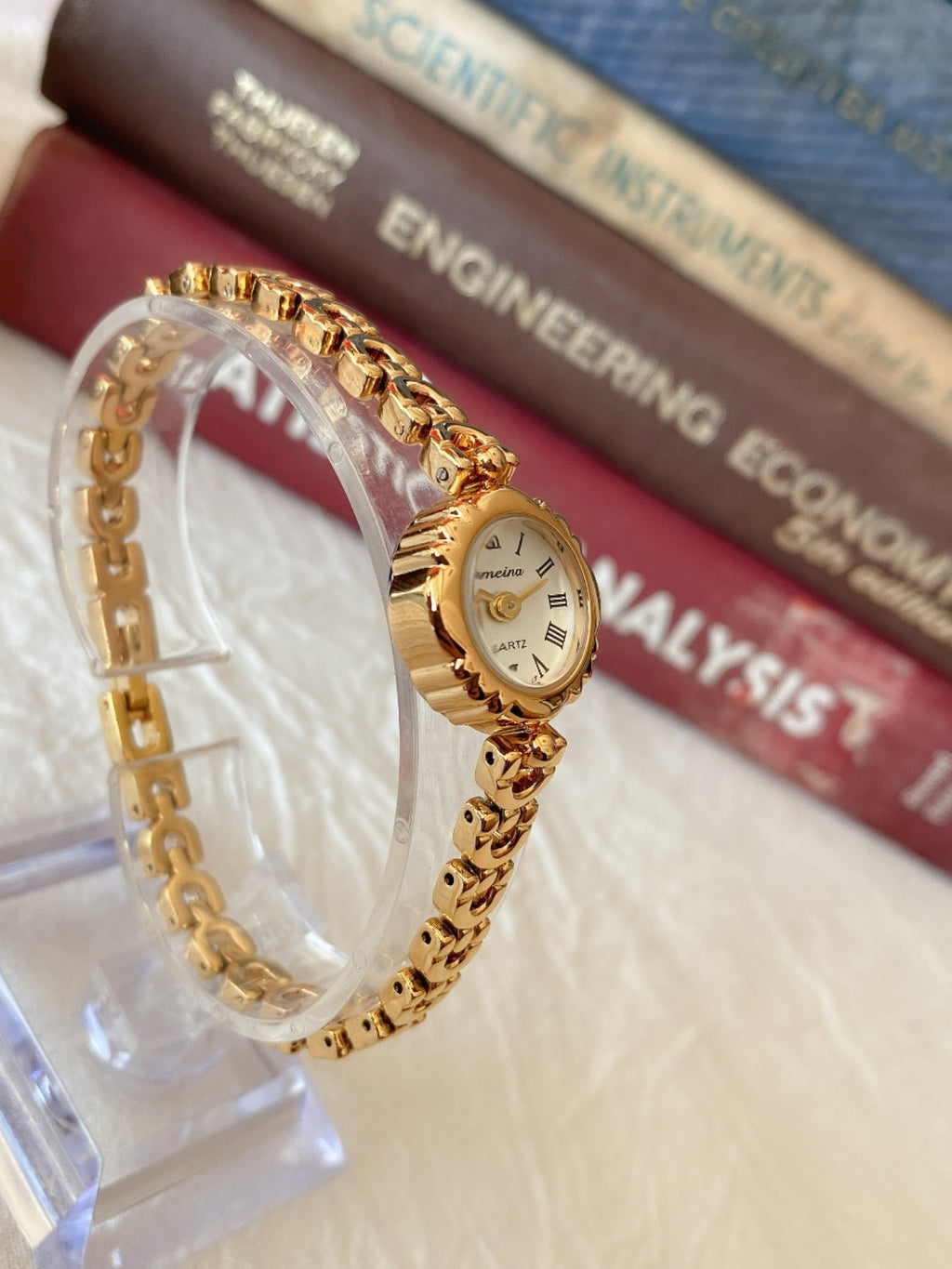 Casual Retro Bracelet Quartz Women's Watch