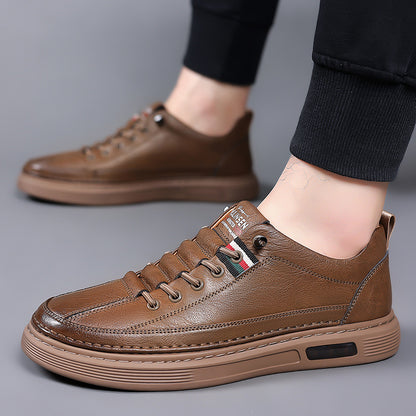 Trendy and versatile men's casual shoes, board shoes, leather soft soled breathable leather shoes