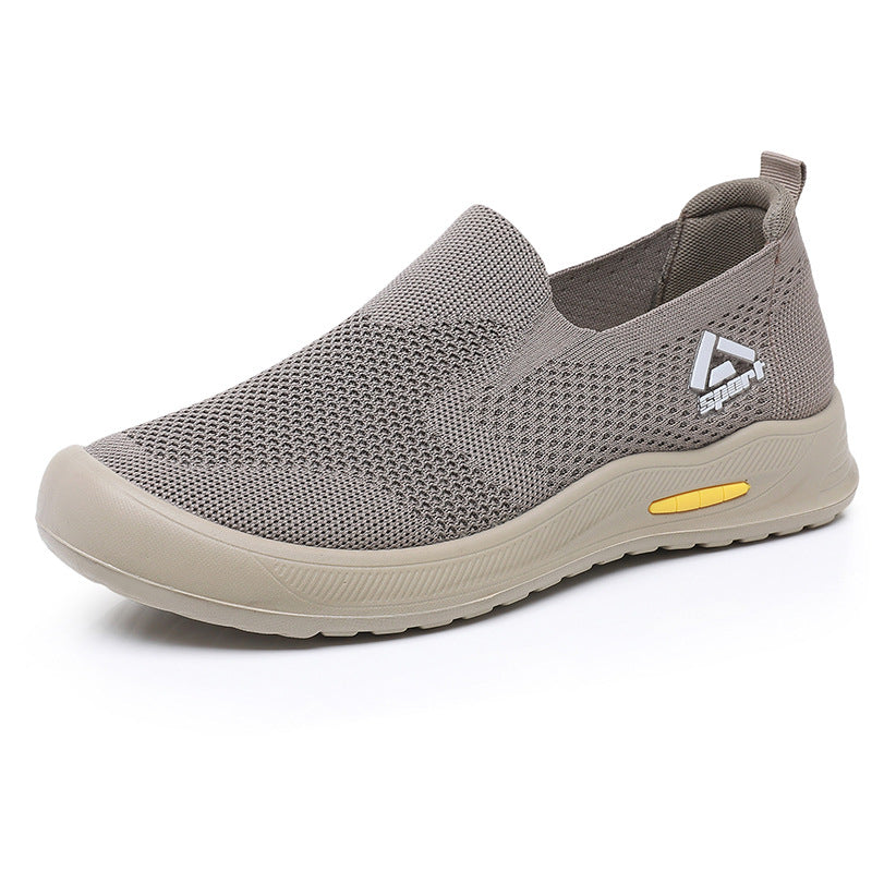 Comfortable and breathable thick soled sports shoes with soft soles for outdoor dad shoes