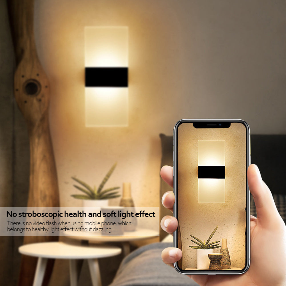 مصباح حائط داخلي مع استشعار وشحن USB